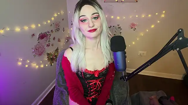 Snapshot of Starr1123 chatting on 4, 4, 2026 Starr1123 online show from 4, 4, 2026