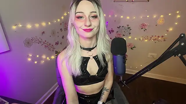 Snapshot of Starr1123 chatting on 15, 4, 2026 Starr1123 online show from 15, 4, 2026