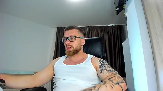 Snapshot of Findom_guy chatting on 25, 6, 2026 Findom guy online show from 25, 6, 2026