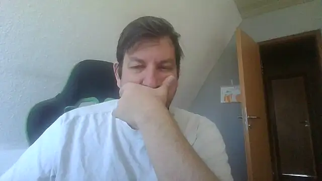 Snapshot of Golffahrer1982 chatting on 10, 11, 2025 Golffahrer1982 online show from 10, 11, 2025