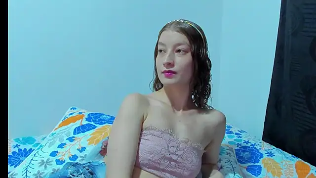 Snapshot of MiiaVolkova chatting on 8, 4, 2026 MiiaVolkova online show from 8, 4, 2026