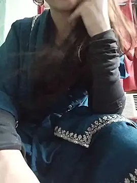 Snapshot of Noor_Darliing chatting on 13, 5, 2026 Noor Darliing online show from 13, 5, 2026