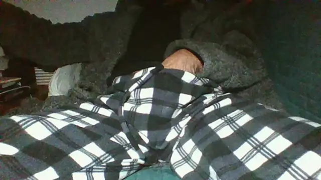 Snapshot of boy1983hot_ chatting on 30, 1, 2025 boy1983hot online show from 30, 1, 2025