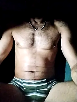 Snapshot of boy1983hot_ chatting on 28, 10, 2025 boy1983hot online show from 28, 10, 2025