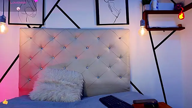 Snapshot of violetasimonz chatting on 13, 2, 2026 violetasimonz online show from 13, 2, 2026