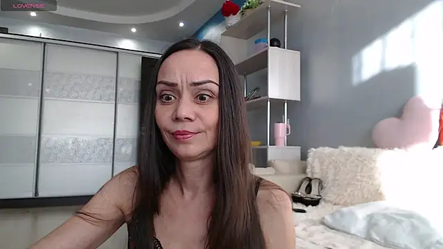Snapshot of Fire_Sally chatting on 16, 6, 2026 Fire Sally online show from 16, 6, 2026