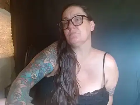 Snapshot of SimoneMoore chatting on 31, 3, 2026 SimoneMoore online show from 31, 3, 2026