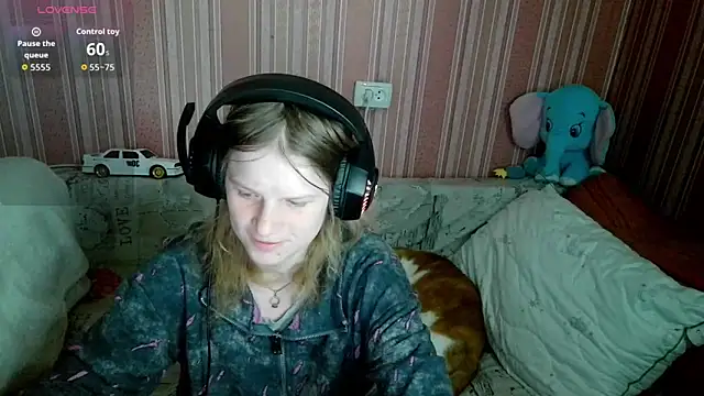 Kathlyn  Heath online show from 6, 4, 2026