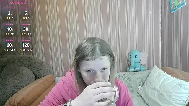 Snapshot of Kathlyn__Heath chatting on 9, 5, 2026 Kathlyn Heath online show from 9, 5, 2026