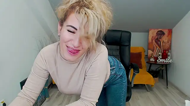 Cassandra Hotty online show from 10, 1, 2025