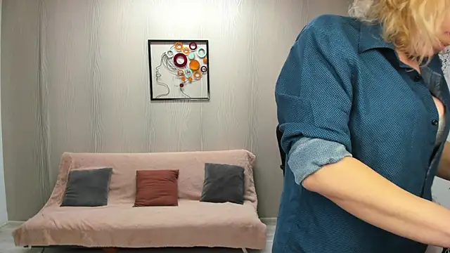 Snapshot of Cassandra_Hotty chatting on 1, 4, 2026 Cassandra Hotty online show from 1, 4, 2026