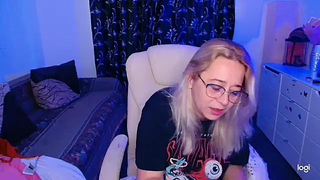 Snapshot of freyyamore1 chatting on 30, 7, 2026 freyyamore1 online show from 30, 7, 2026