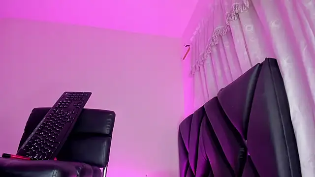 Snapshot of stephany_doll_ chatting on 7, 12, 2024 stephany doll online show from 7, 12, 2024