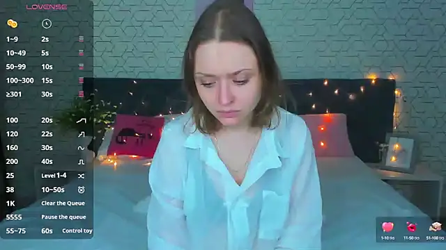 Snapshot of Linda_Bryant chatting on 1, 2, 2025 Linda Bryant online show from 1, 2, 2025