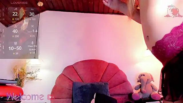 Snapshot of Rodd__y chatting on 15, 12, 2025 Rodd y online show from 15, 12, 2025