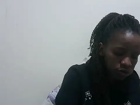 prettybeee online show from 29, 11, 2025