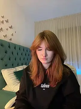 Snapshot of _Chlo__e chatting on 12, 2, 2025 Chlo e online show from 12, 2, 2025