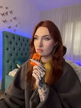 Snapshot of _Chlo__e chatting on 17, 10, 2025 Chlo e online show from 17, 10, 2025