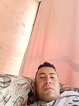 Snapshot of Diego_leon27 chatting on 8, 1, 2025 Diego leon27 online show from 8, 1, 2025