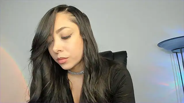 Mila  Paramo online show from 11, 10, 2025