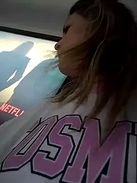 Mia Hampton online show from 21, 12, 2024