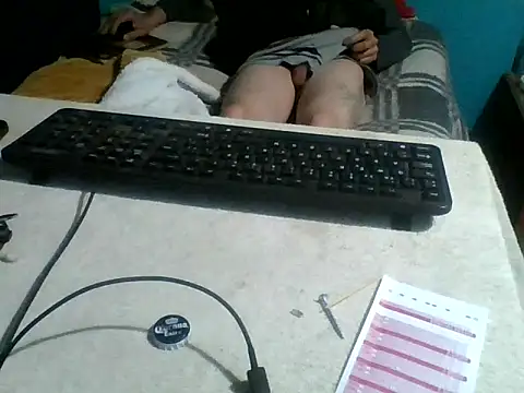 Snapshot of malekon76 chatting on 15, 11, 2025 malekon76 online show from 15, 11, 2025