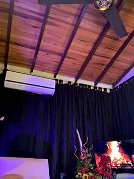 Snapshot of monroe_777 chatting on 20, 12, 2025 monroe 777 online show from 20, 12, 2025