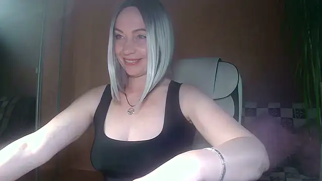 Roxolana Drim online show from 2, 6, 2026