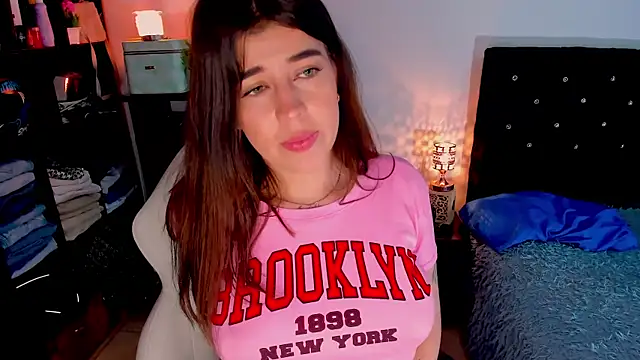 zoe kittylove online show from 6, 3, 2025