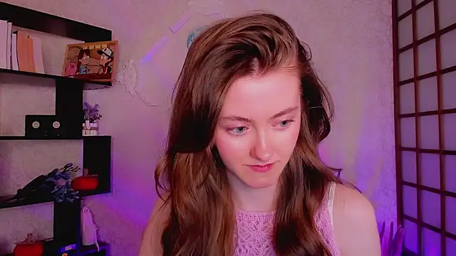 KateCuddle online show from 19, 12, 2024