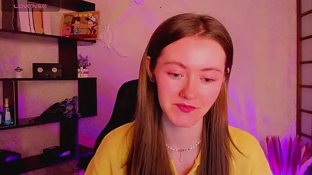 KateCuddle online show from 13, 1, 2025