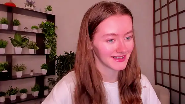 KateCuddle online show from 17, 10, 2025