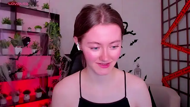 KateCuddle online show from 29, 10, 2025