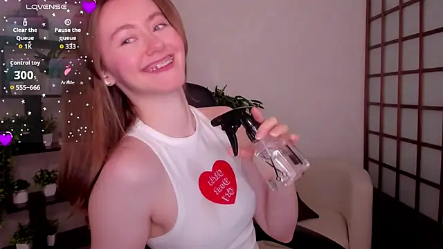 Snapshot of KateCuddle chatting on 3, 2, 2026 KateCuddle online show from 3, 2, 2026