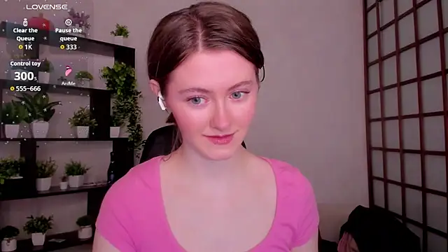 Snapshot of KateCuddle chatting on 3, 3, 2026 KateCuddle online show from 3, 3, 2026