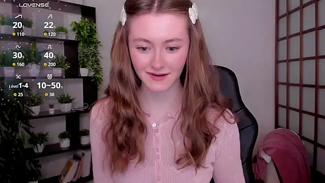 Snapshot of KateCuddle chatting on 6, 4, 2026 KateCuddle online show from 6, 4, 2026