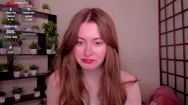 Snapshot of KateCuddle chatting on 8, 4, 2026 KateCuddle online show from 8, 4, 2026