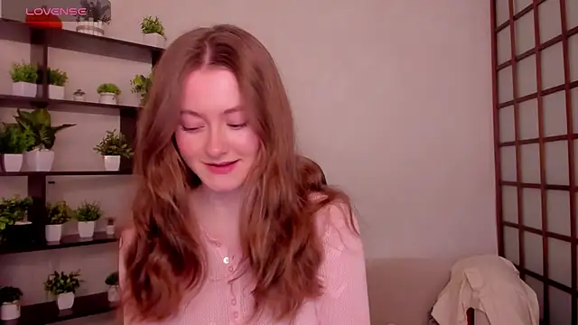 Snapshot of KateCuddle chatting on 21, 4, 2026 KateCuddle online show from 21, 4, 2026