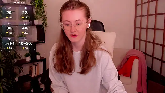 Snapshot of KateCuddle chatting on 18, 5, 2026 KateCuddle online show from 18, 5, 2026