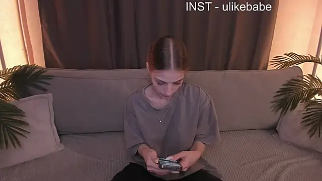 Anna Fink online show from 24, 1, 2025