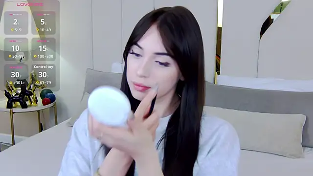 Betty Bridge online show from 25, 11, 2025