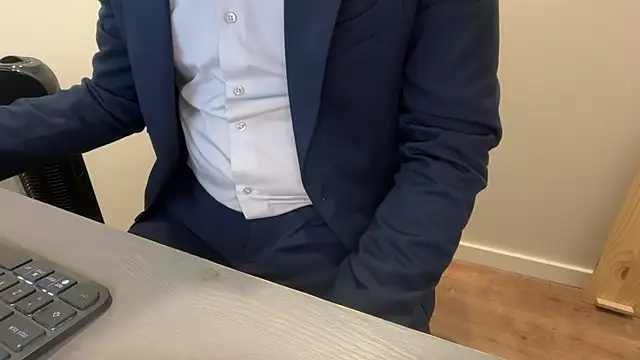 Snapshot of rickyi2023 chatting on 26, 11, 2025 rickyi2023 online show from 26, 11, 2025