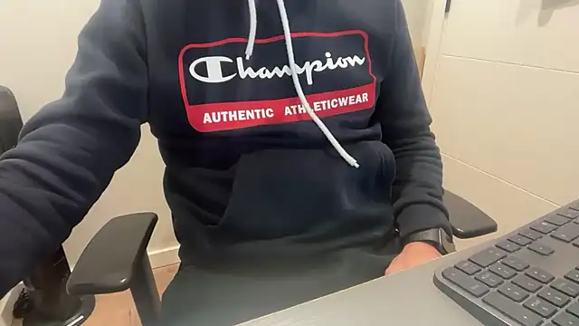 Snapshot of rickyi2023 chatting on 30, 3, 2026 rickyi2023 online show from 30, 3, 2026