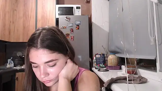 Snapshot of delightful_sofi chatting on 3, 12, 2025 delightful sofi online show from 3, 12, 2025