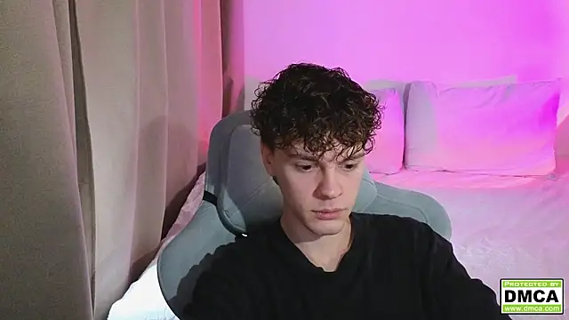 Snapshot of cute_thomas chatting on 25, 2, 2026 cute thomas online show from 25, 2, 2026