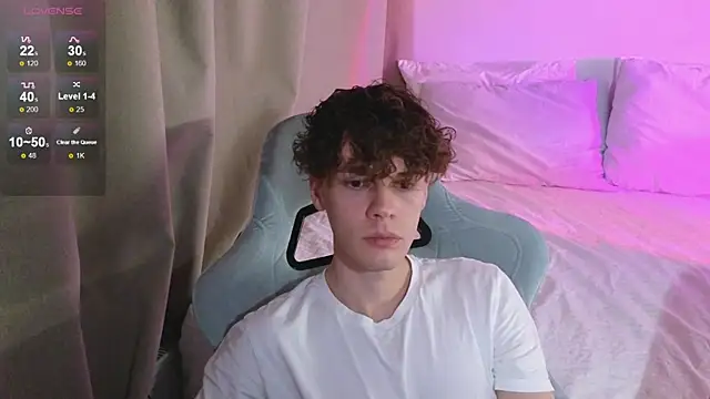 Snapshot of cute_thomas chatting on 4, 5, 2026 cute thomas online show from 4, 5, 2026