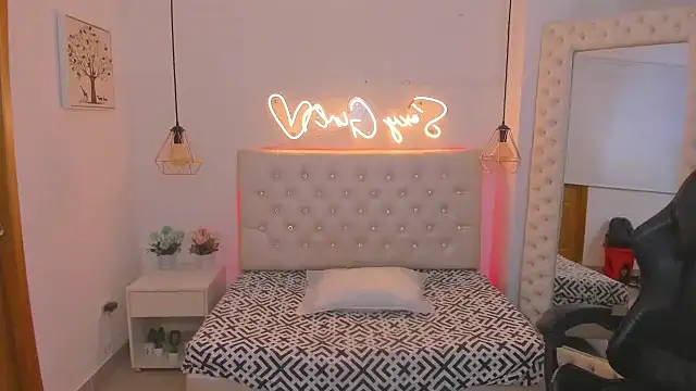 xiomara  cortes online show from 31, 1, 2025