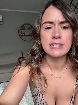 Snapshot of Wetbabygirlxo chatting on 28, 10, 2025 Wetbabygirlxo online show from 28, 10, 2025