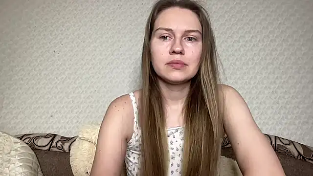 Snapshot of dream_alexa chatting on 8, 2, 2025 dream alexa online show from 8, 2, 2025