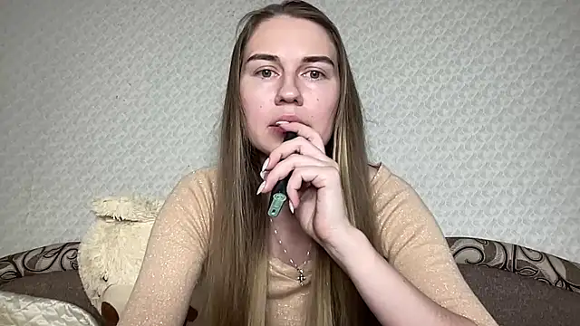 Snapshot of dream_alexa chatting on 17, 3, 2025 dream alexa online show from 17, 3, 2025